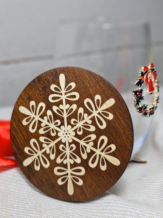 Podstawka okrągła pod herbatę kawę płatek śniegu grawer - wzór 2 (2).jpg