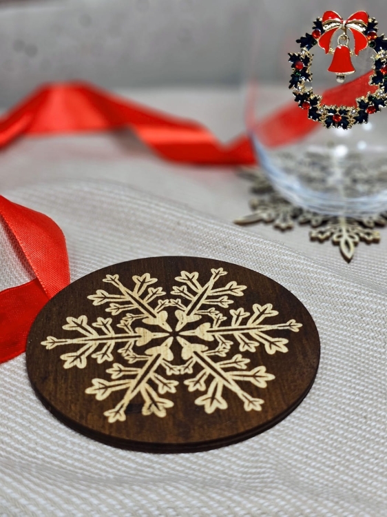 Podstawka okrągła pod herbatę kawę płatek śniegu grawer - wzór 4 (1).jpg