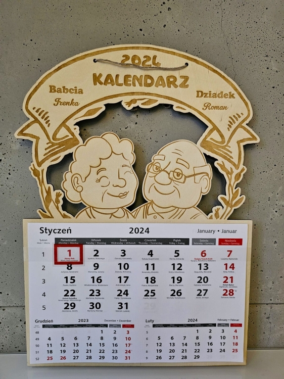 Kalendarz drewniany z grawerem Dzień Babci i Dziadka (2).jpg