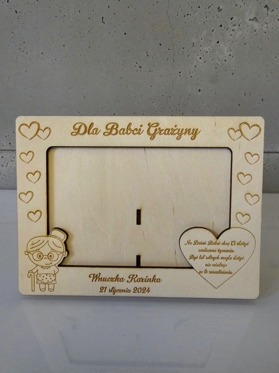 Ramka na zdjęcie drewniana z grawerem Dzień Babci i Dziadka.jpg