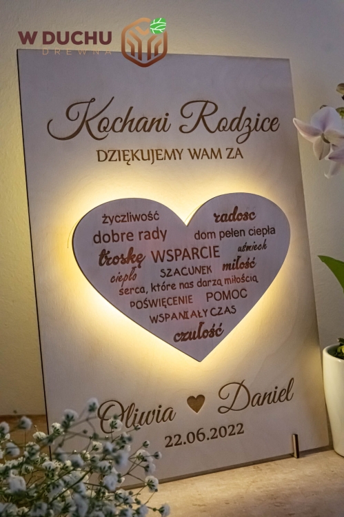 Podziękowania dla rodziców, podświetlana tablica drewniana z sercem prezent dla rodziców-7.jpg